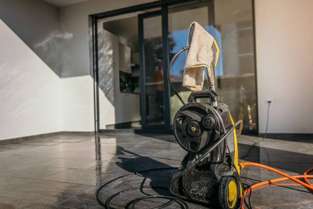 Animal Enclosure Cleaning in Davis, CA